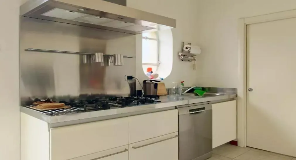 Stanza Nr 2 In Zona Solari In Appartamento Incantevole Milan