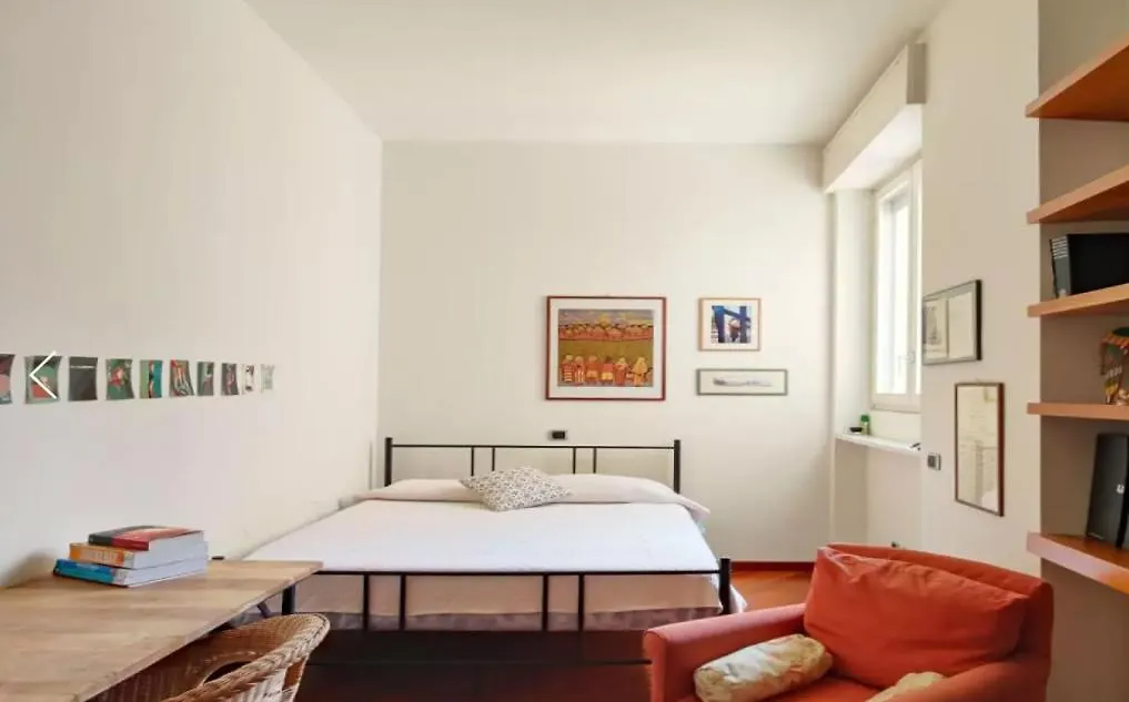 Stanza Nr 2 In Zona Solari In Appartamento Incantevole Milan